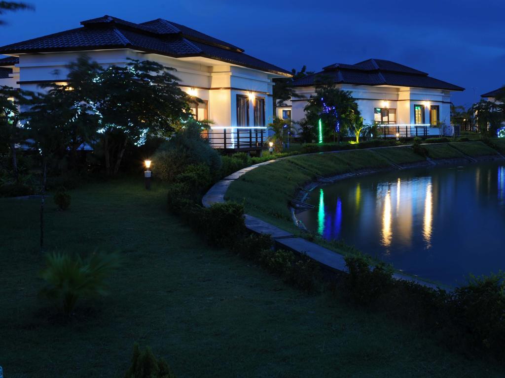 The Golden Lake Hotel Naypyidaw Dış mekan fotoğraf