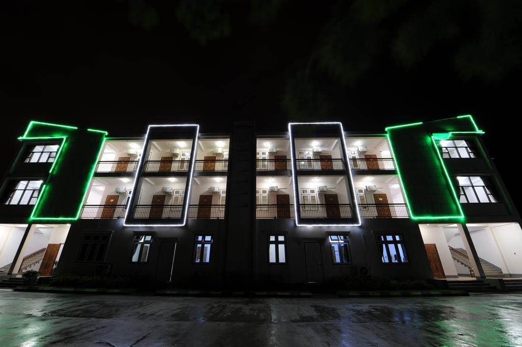 The Golden Lake Hotel Naypyidaw Dış mekan fotoğraf