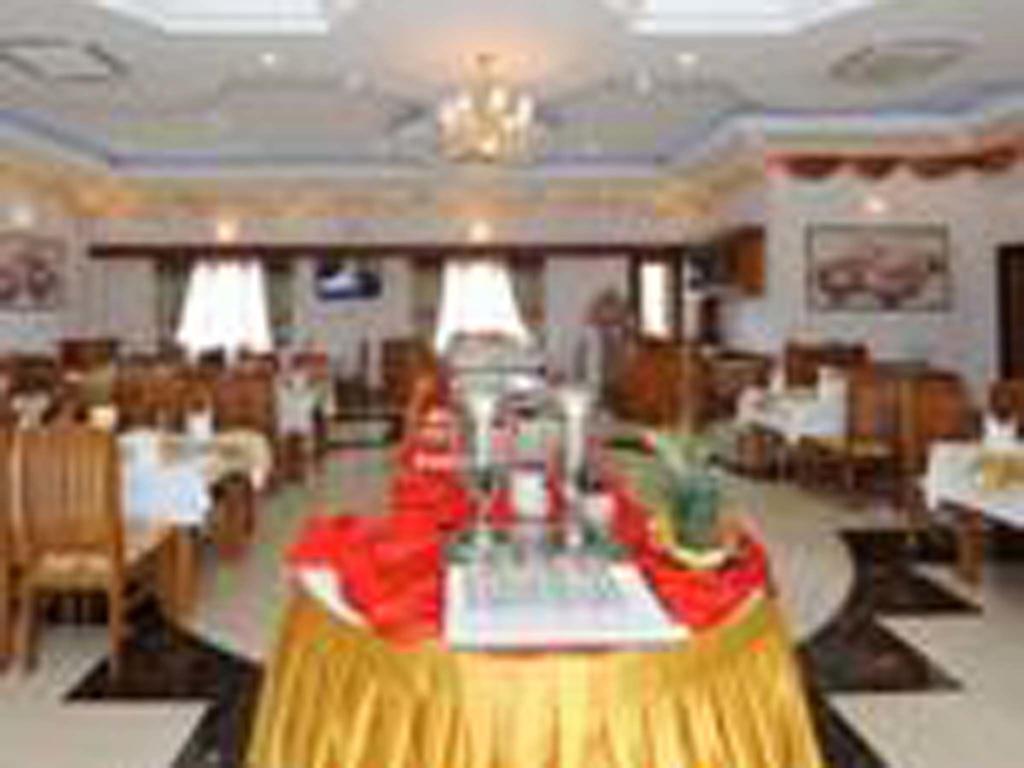 The Golden Lake Hotel Naypyidaw Dış mekan fotoğraf