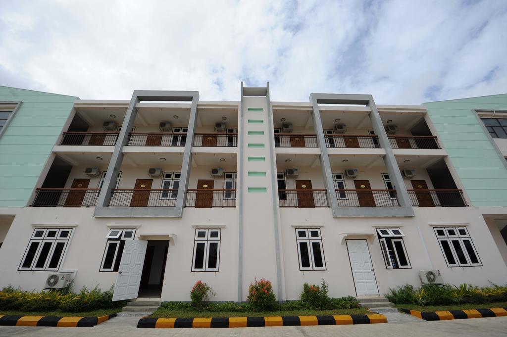 The Golden Lake Hotel Naypyidaw Dış mekan fotoğraf