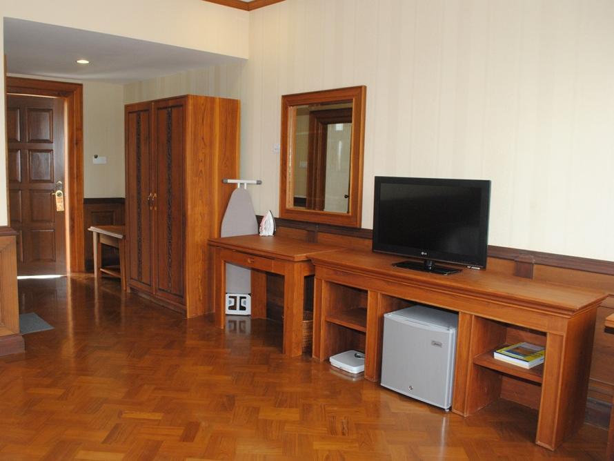 The Golden Lake Hotel Naypyidaw Dış mekan fotoğraf