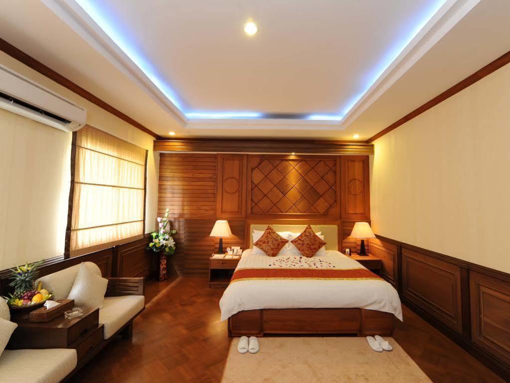 The Golden Lake Hotel Naypyidaw Dış mekan fotoğraf